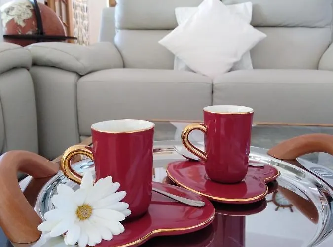 The Roses Garden Couette-café 4*