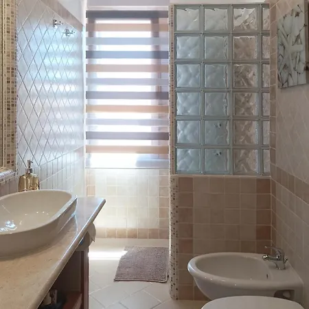 The Roses Garden Nocleg ze śniadaniem La Maddalena (Sassari)